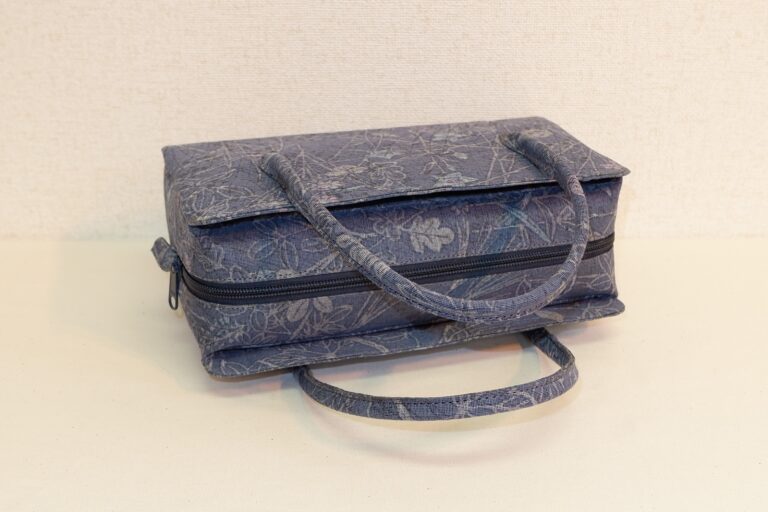 アオリ式利休ハンドバッグ　絹織物　藍